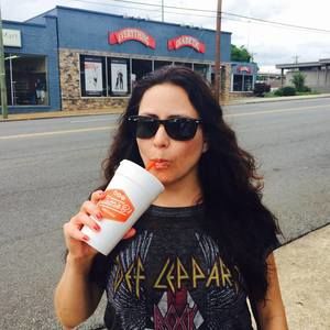 Meet your Posher, Chrystine